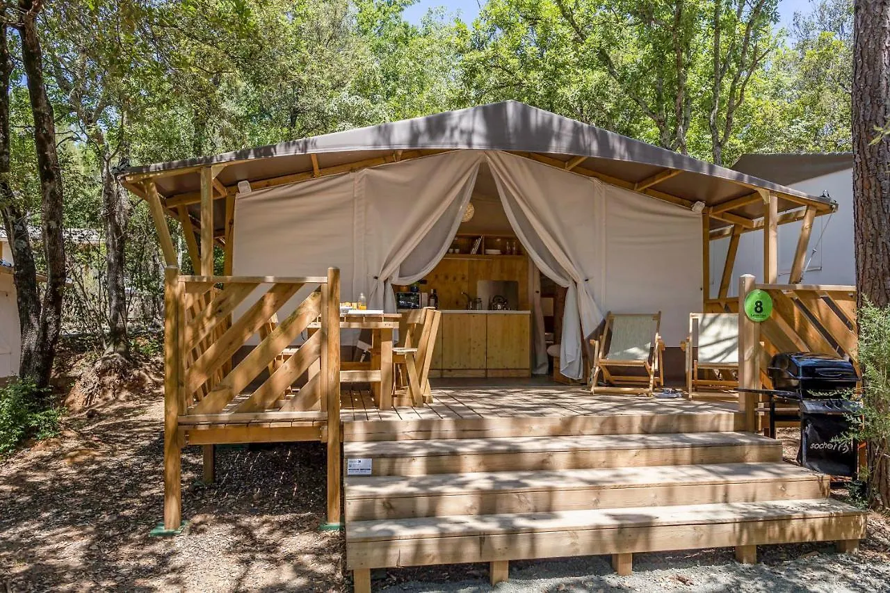 Hu Montescudaio Village 3*,  Италия