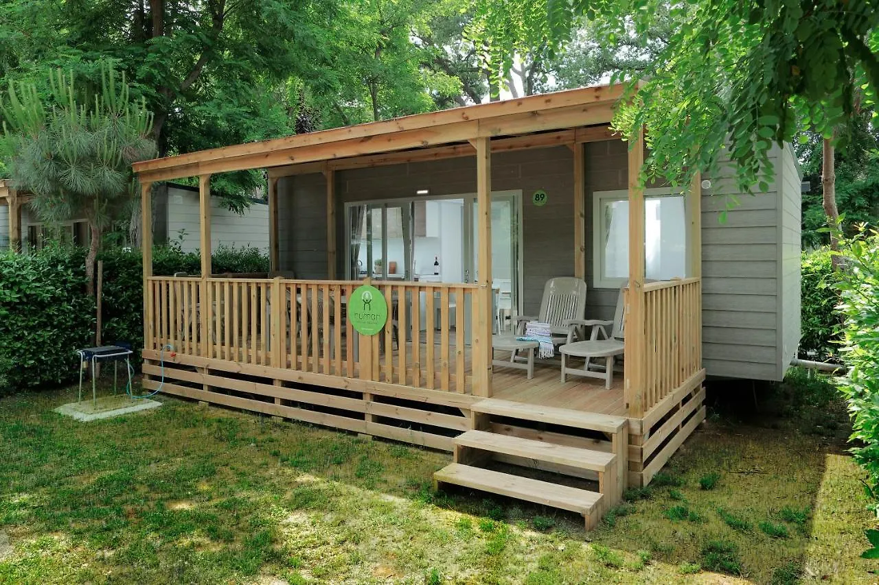 *** Holiday park Hu Montescudaio Village Italy