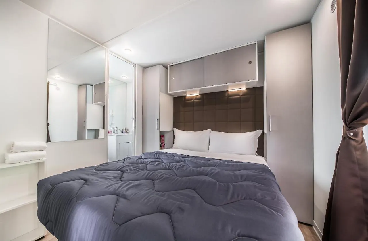 Hu Montescudaio Village 3*,  Италия